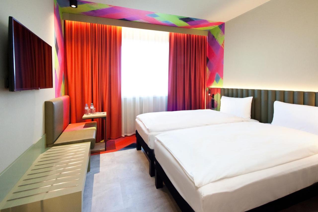 Ibis Styles Parndorf Neusiedler See Exterior photo