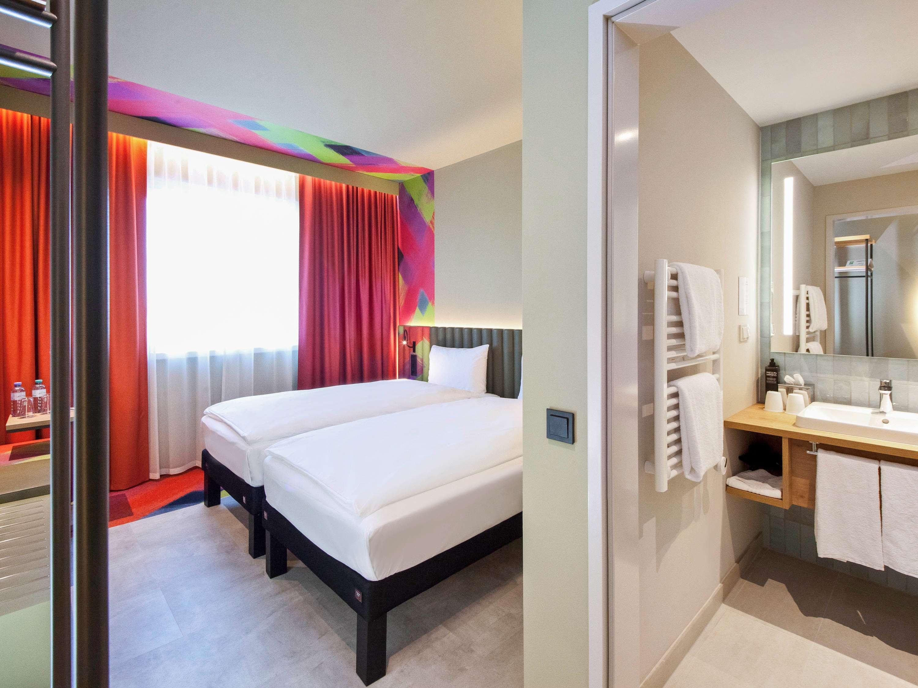 Ibis Styles Parndorf Neusiedler See Exterior photo