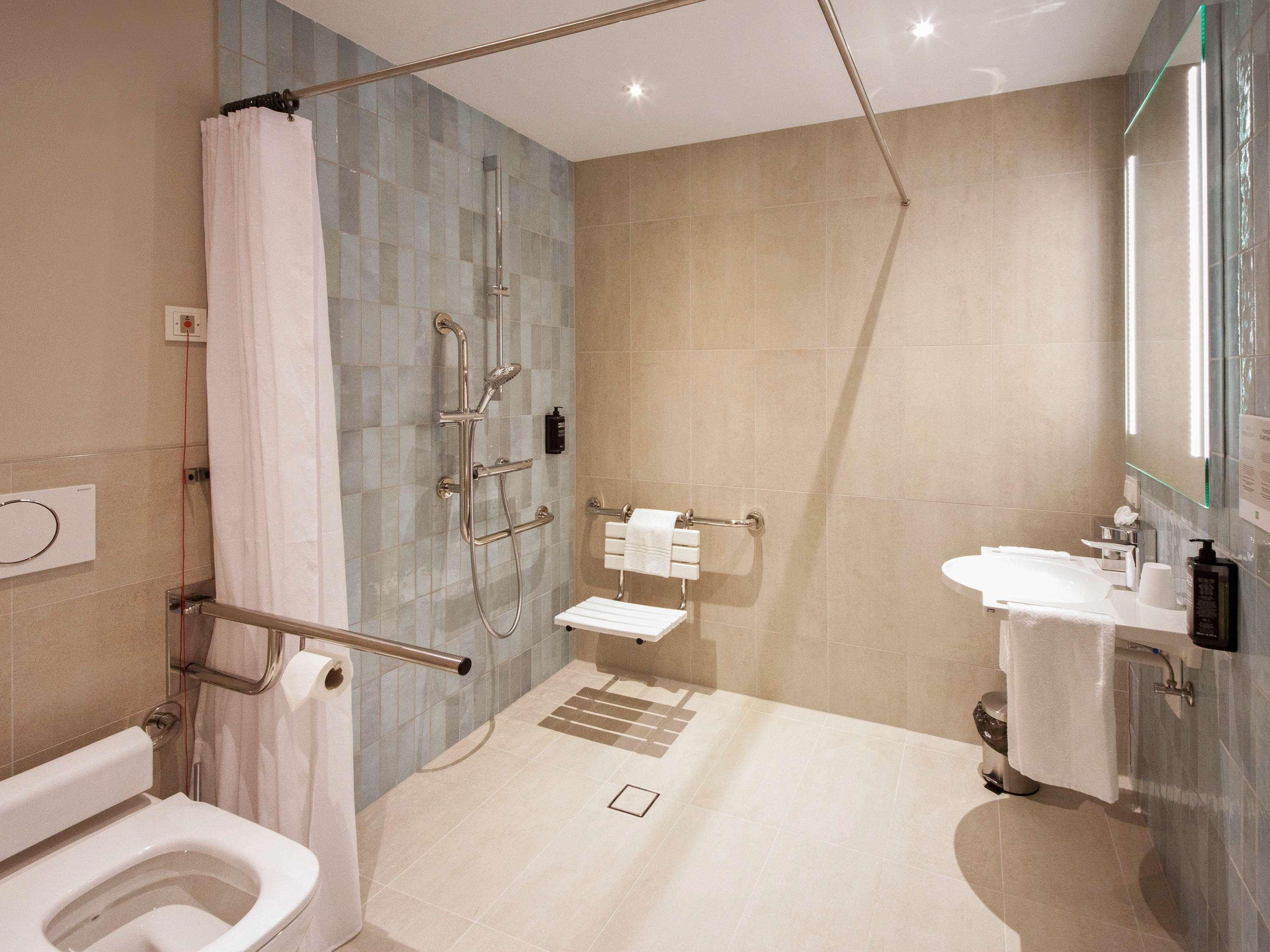 Ibis Styles Parndorf Neusiedler See Exterior photo